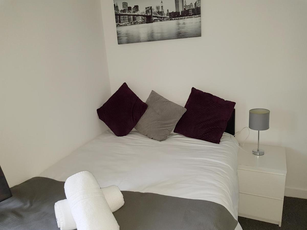 Barnfield Place Edgware Bagian luar foto